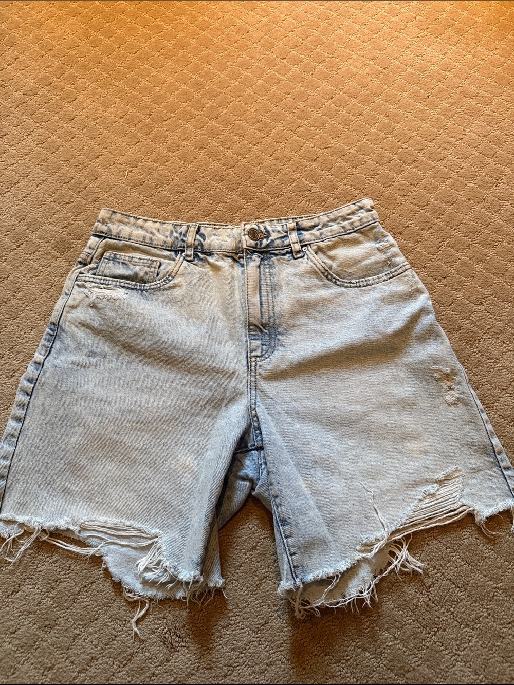 CottonOn Light Wash Distressed Denim Shorts